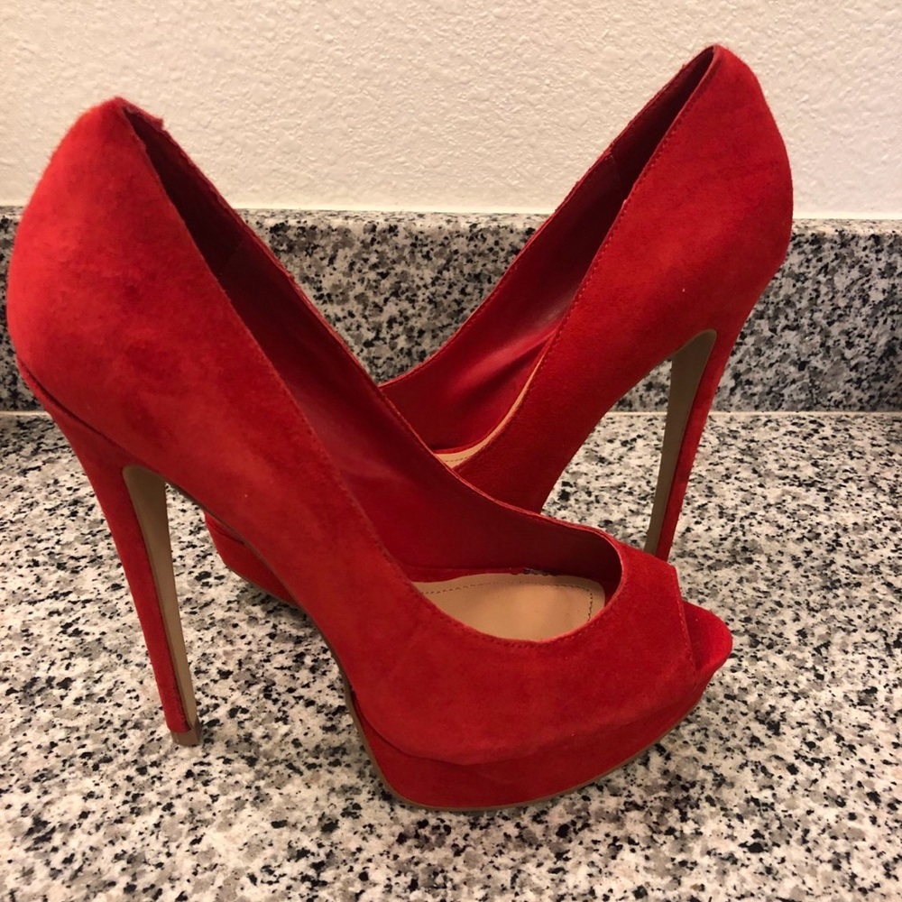 Steve Madden Alliance suede heels